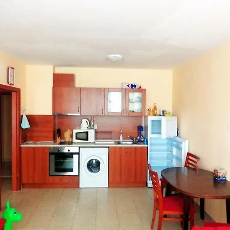Комплекс Каролина Apartman *