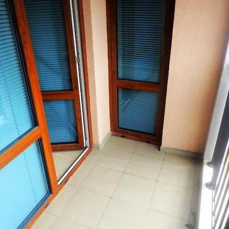 Комплекс Каролина Apartman *